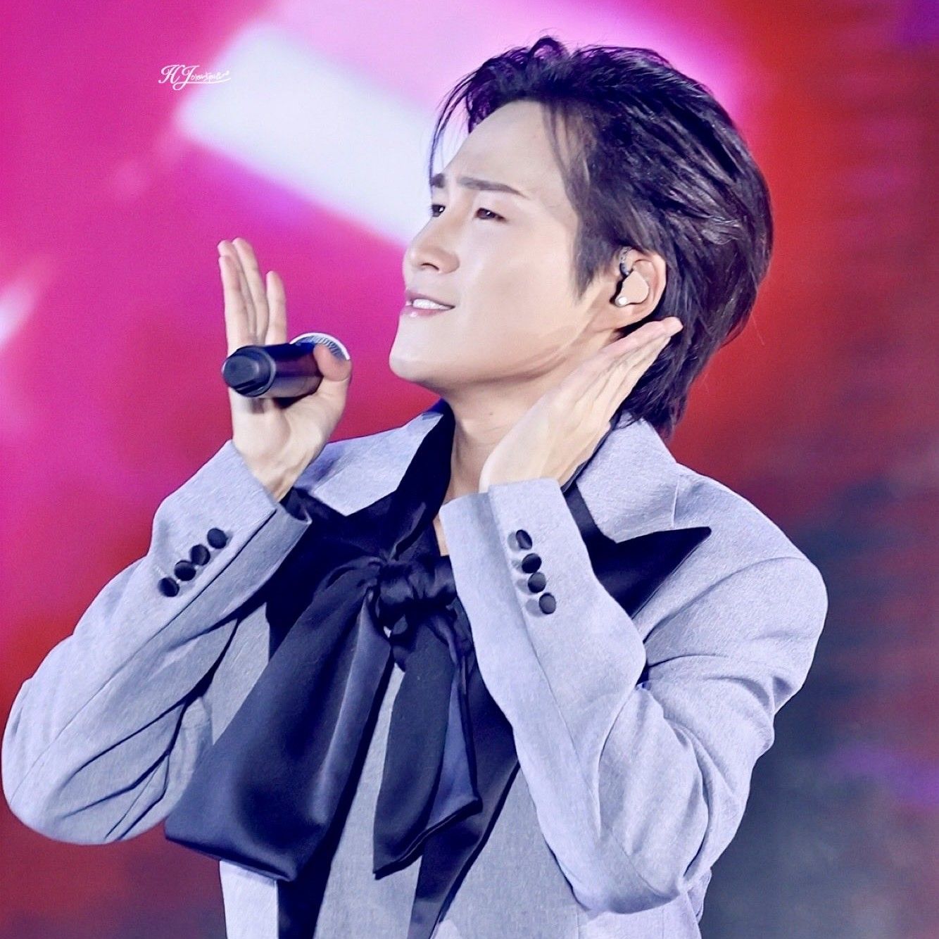 金熙栽的最新照片