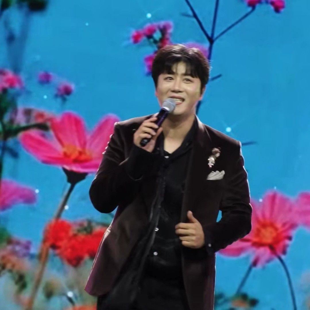 粉丝拍下的晋海成瞬间