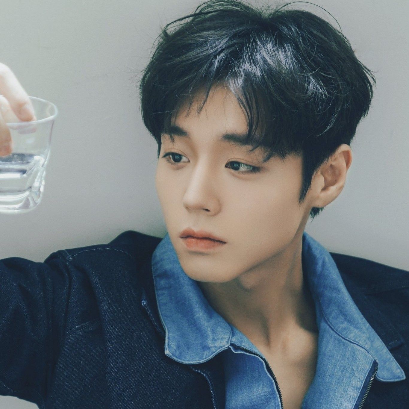 Recent activity shot of Park Jihoon