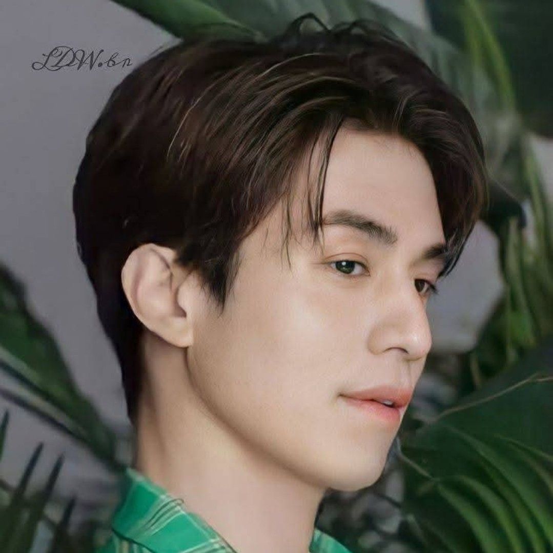 Behind-the-scenes cut of Lee Dongwook