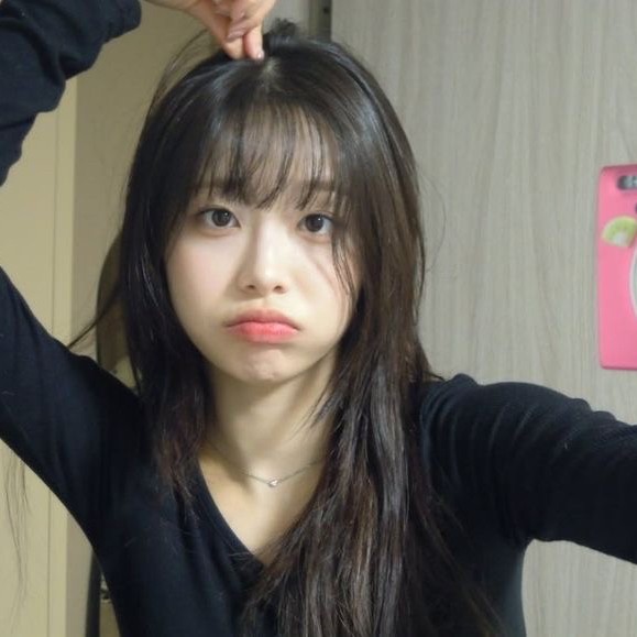 Popular profile image of Chuu selected by vote