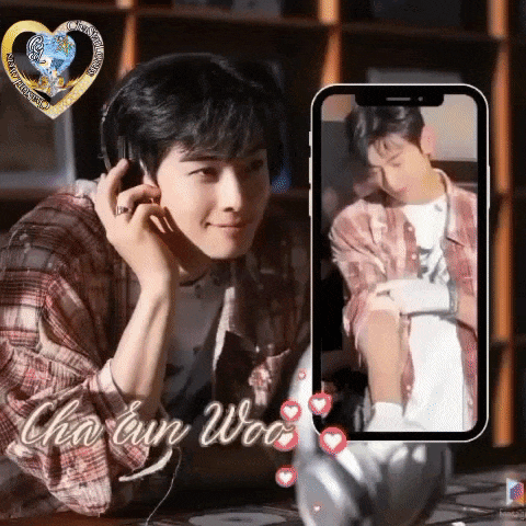 A moment captured by a fan of Cha Eunwoo