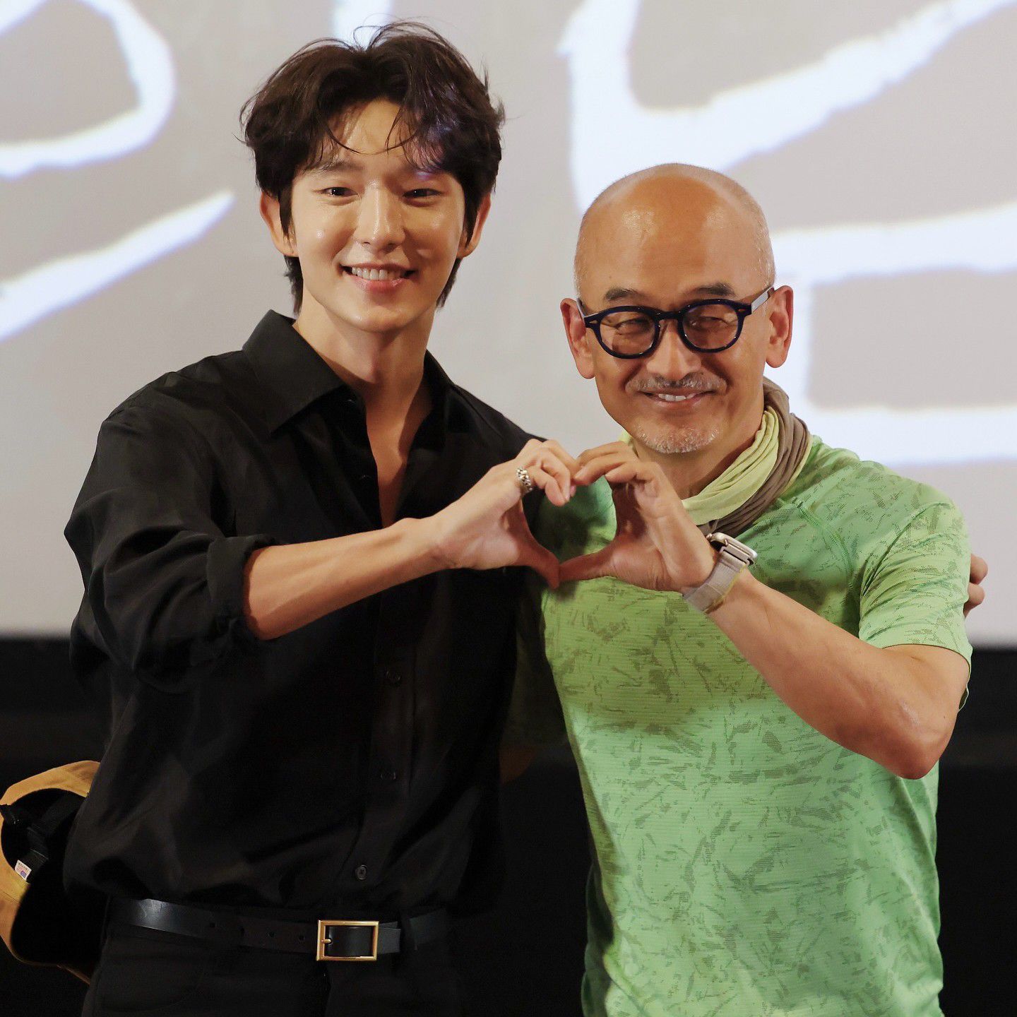 Behind-the-scenes cut of Lee Joongi