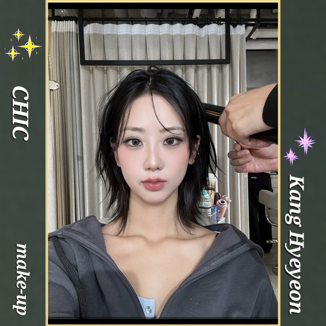 A moment captured by a fan of Kang Hyeyeon