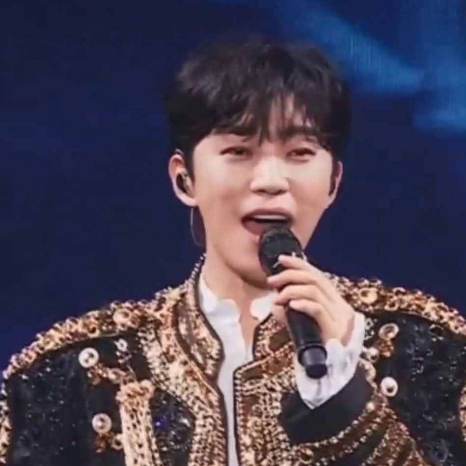 Momen yang diabadikan oleh penggemar Lim Youngwoong