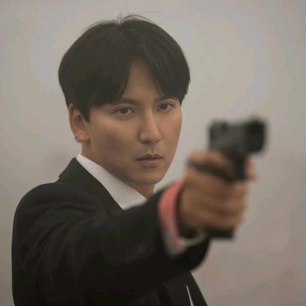 Behind-the-scenes cut of Kim Namgil