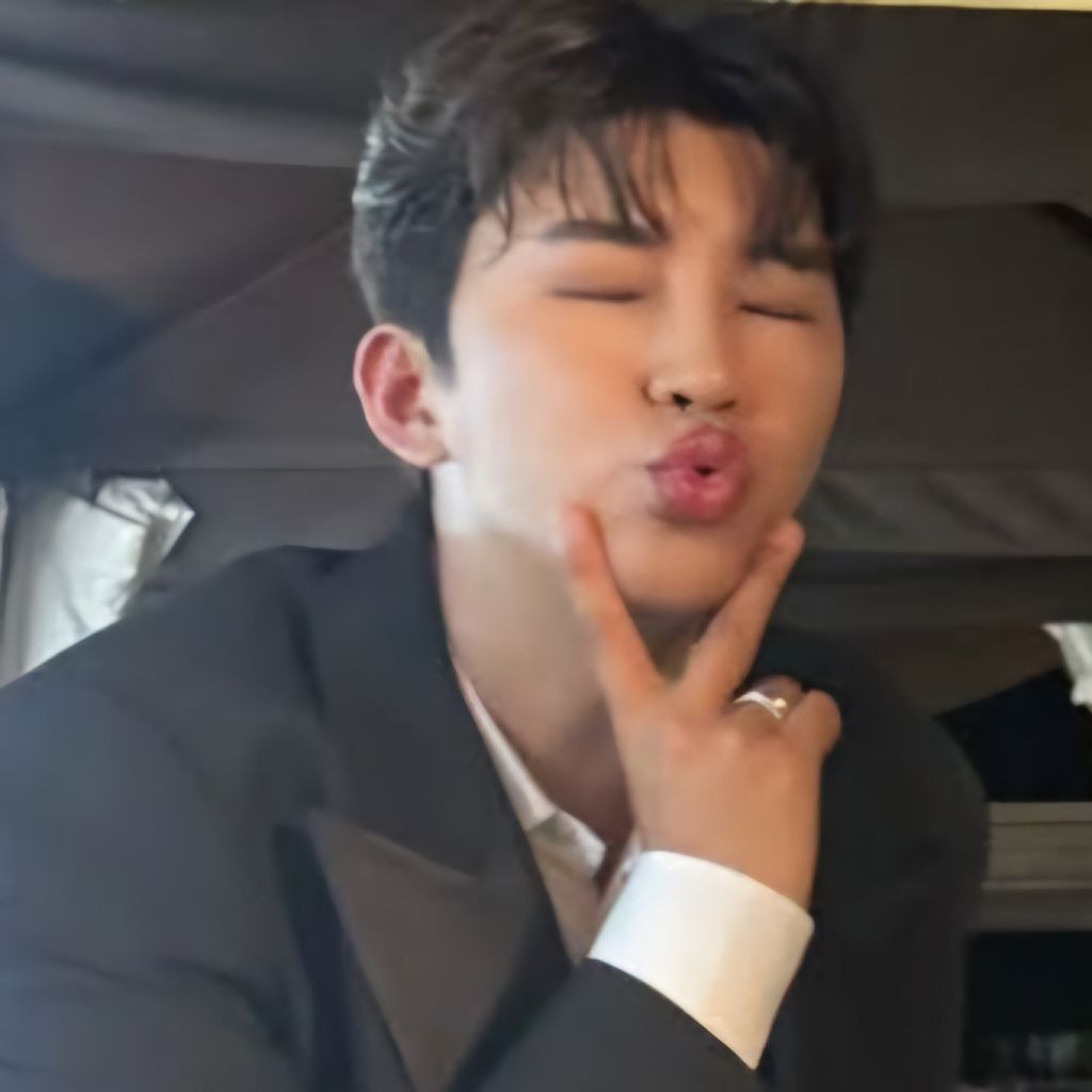 임영웅의 비하인드 컷