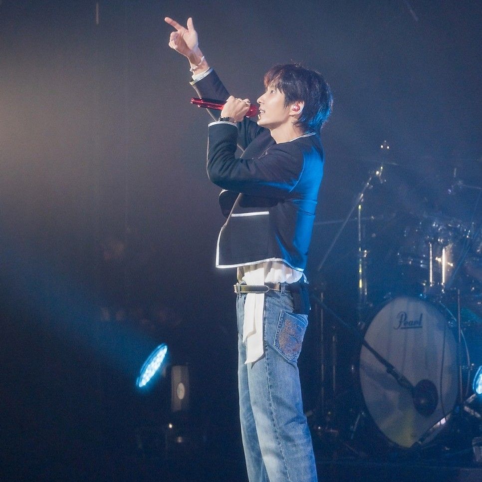 Latest photo of Lee Joongi