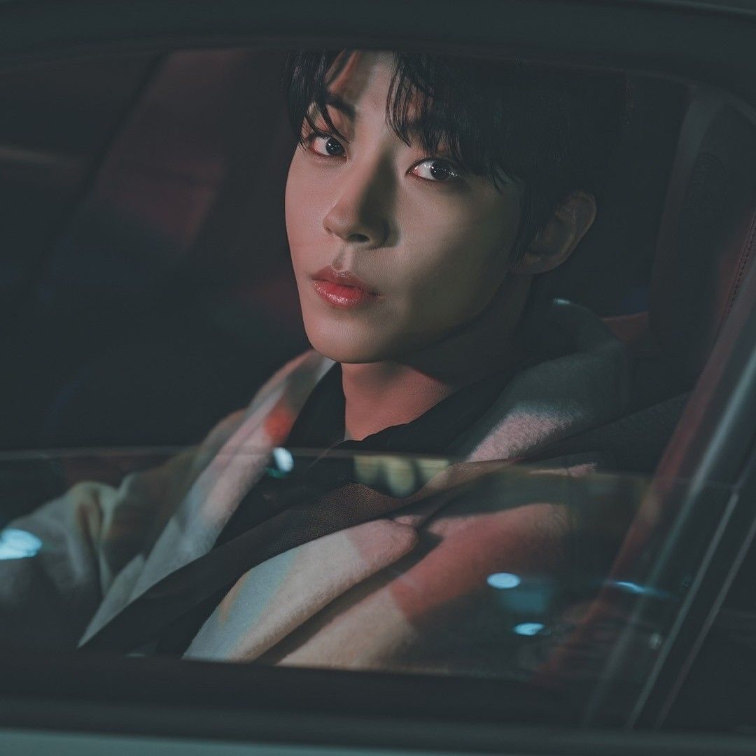 Latest photo of Hwang Inyoup