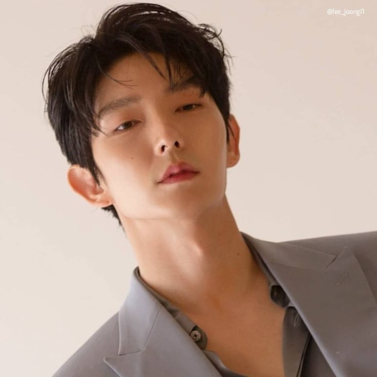 Foto terbaru dari Lee Joongi