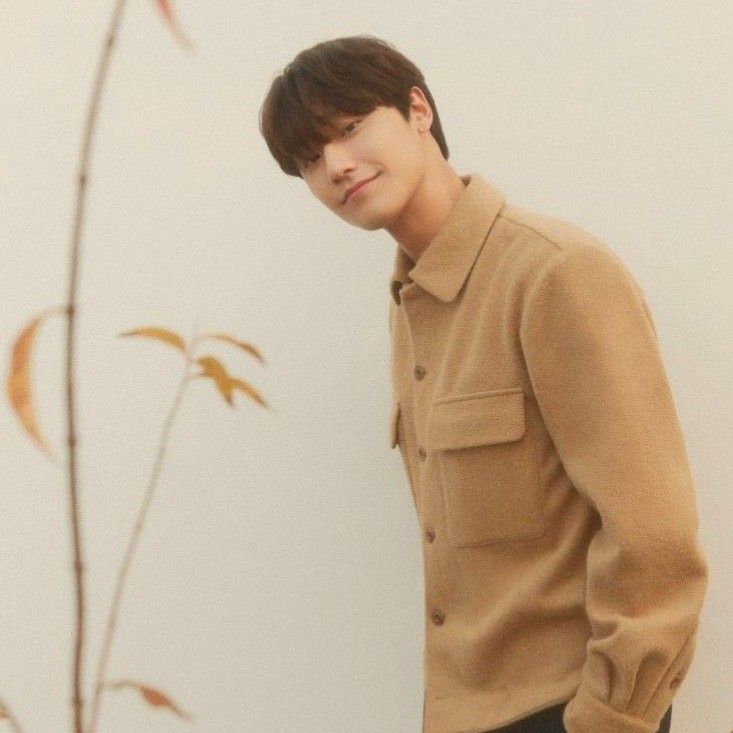 Recent activity shot of Lee Dohyun