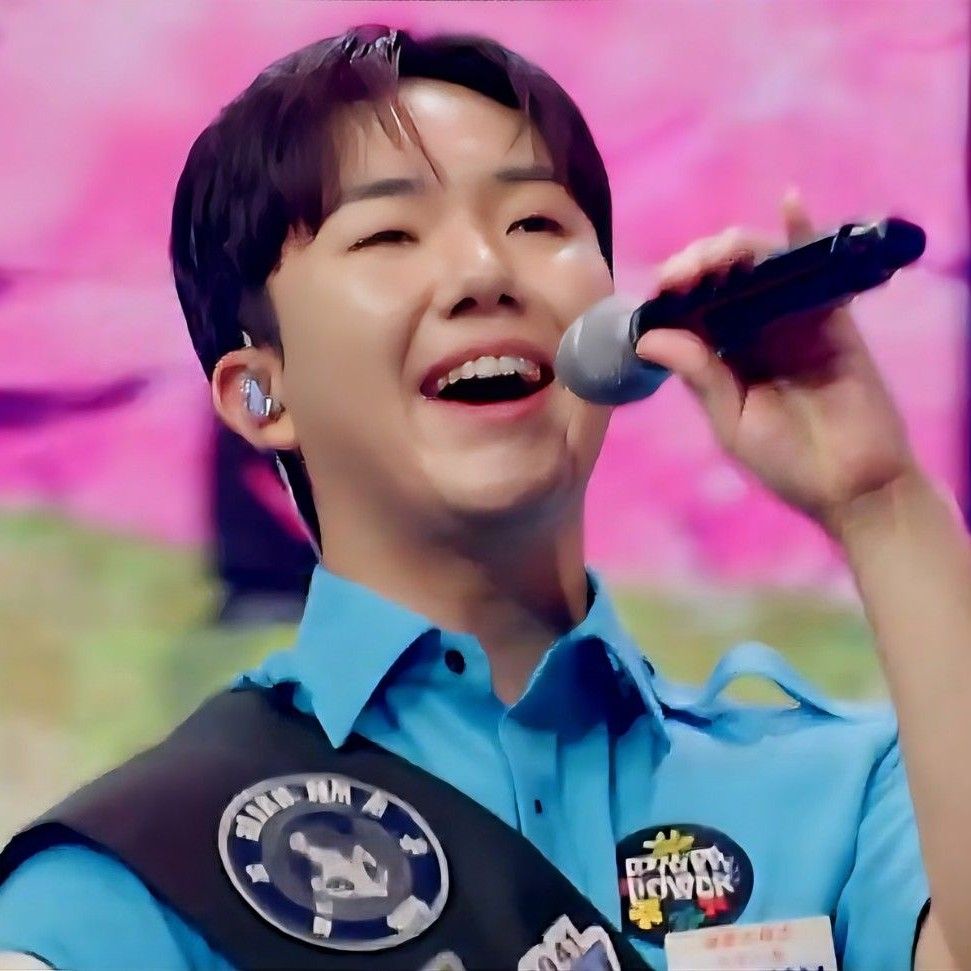 Behind-the-scenes cut of Nam Seungmin
