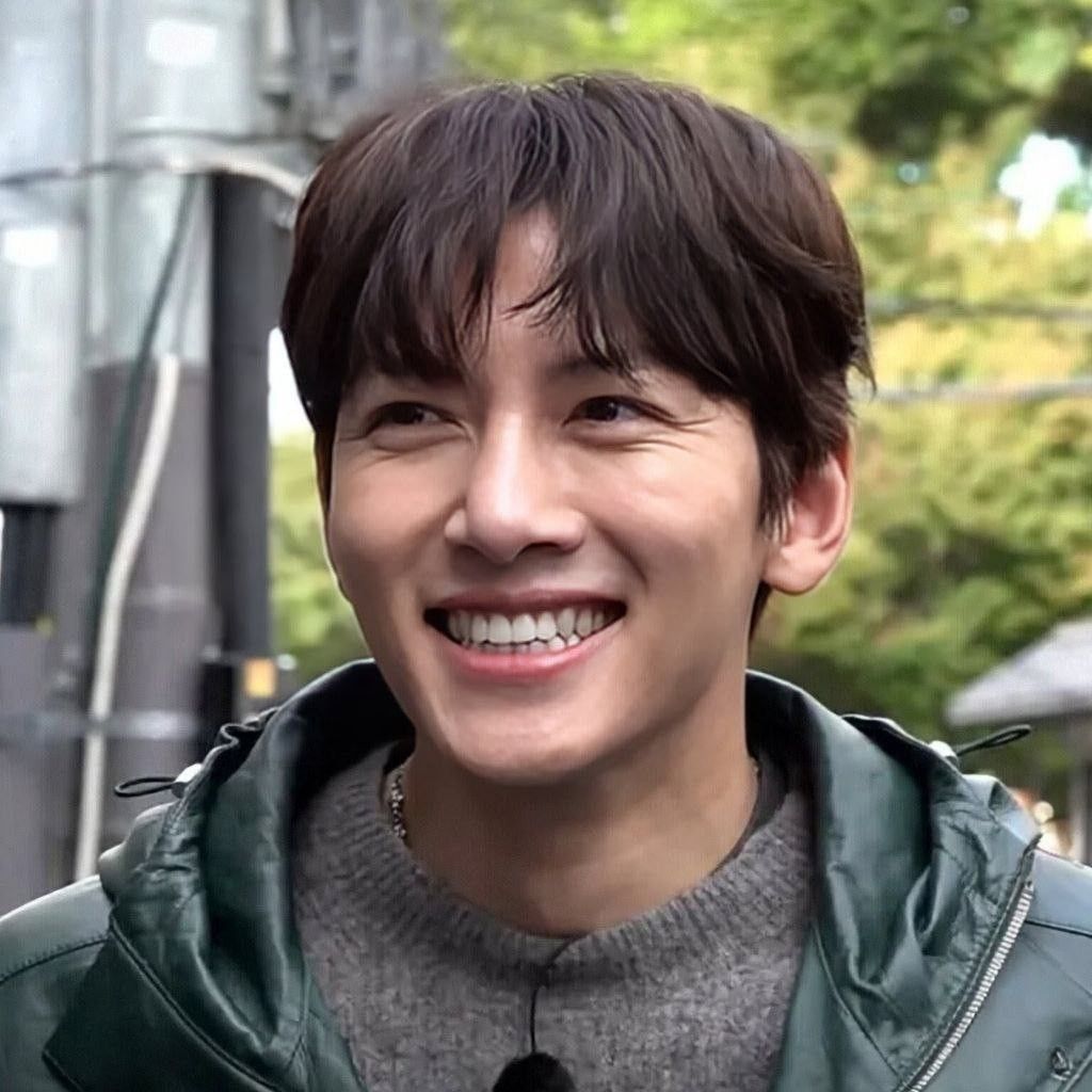 粉絲拍下的池昌旭瞬間