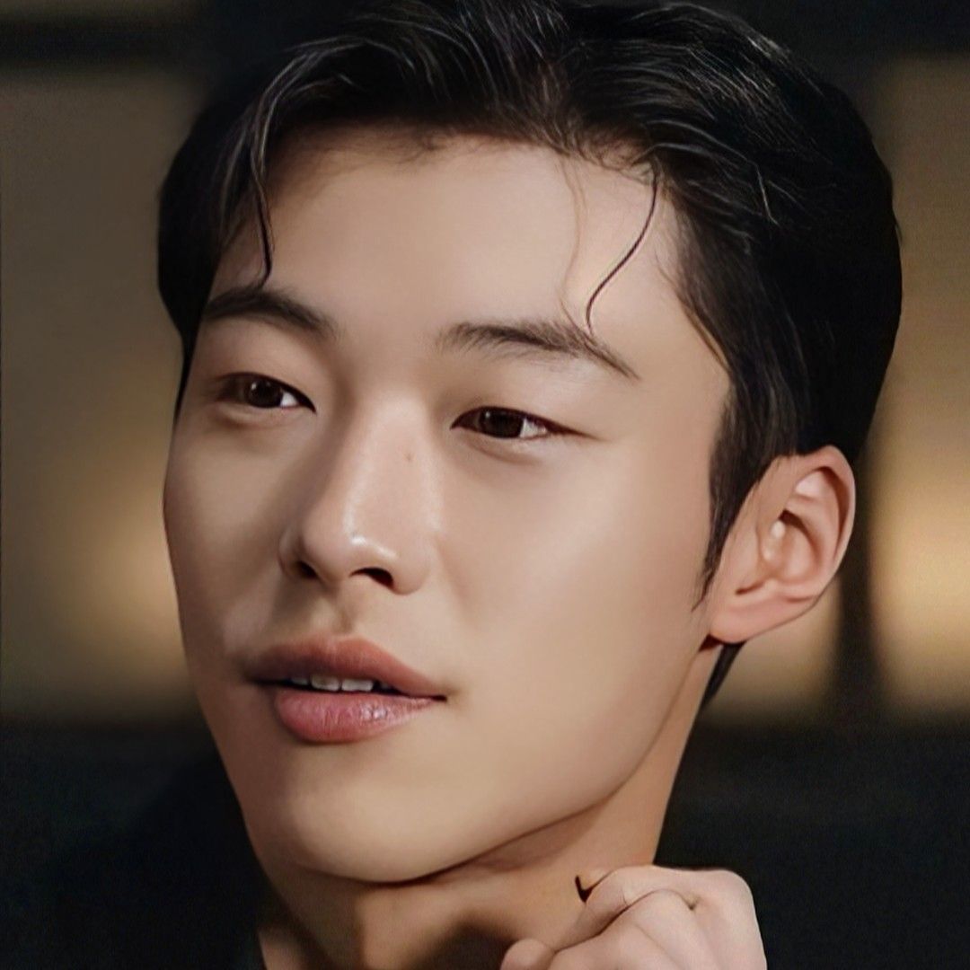 A moment captured by a fan of Woo Dohwan