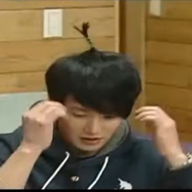 Behind-the-scenes cut of Hwanhee
