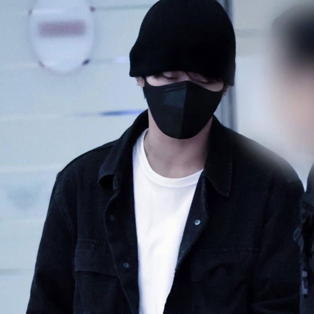 Latest photo of Ahn Hyoseop