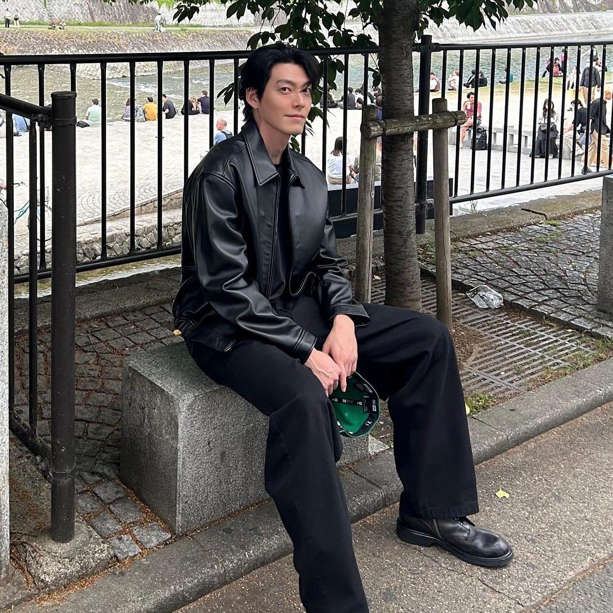 Behind-the-scenes cut of Kim Woobin