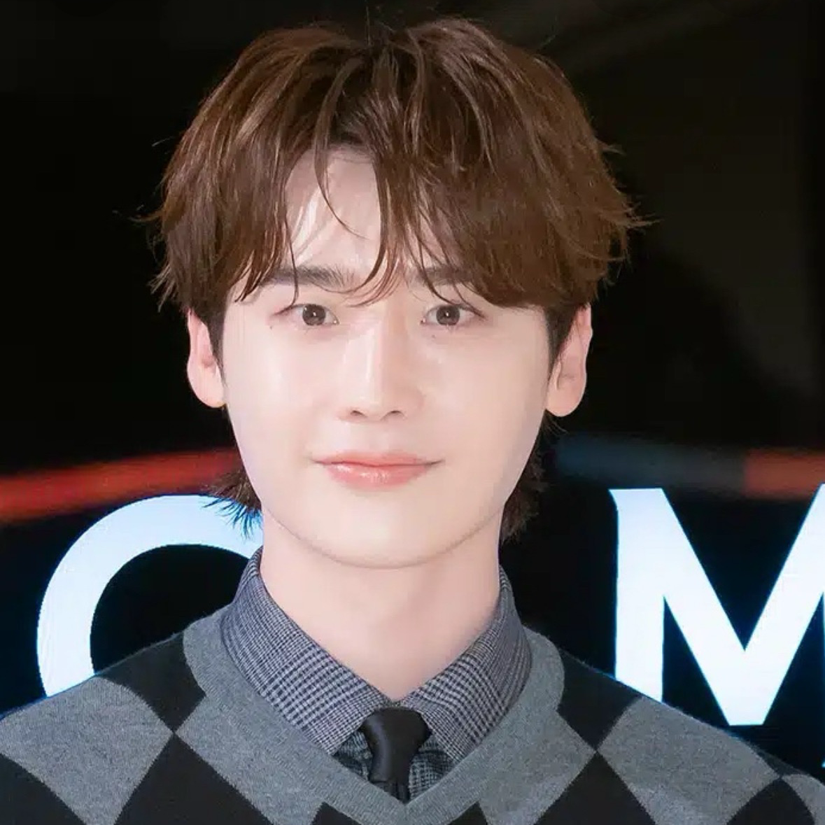 Recent activity shot of Lee Jongsuk