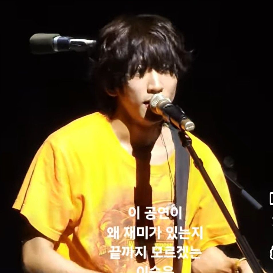 Recent activity shot of Lee Seungyoon