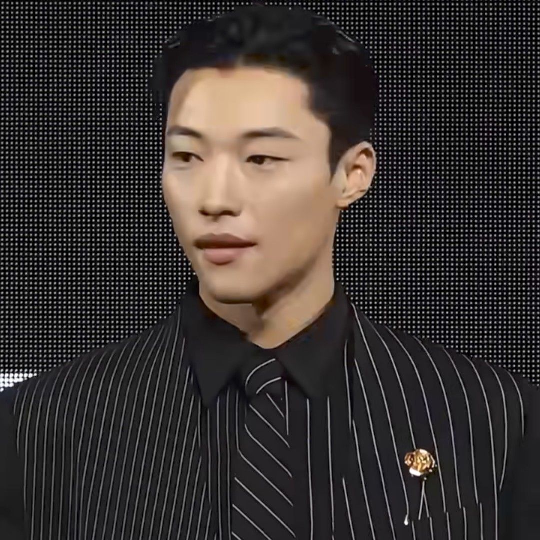 A moment captured by a fan of Woo Dohwan