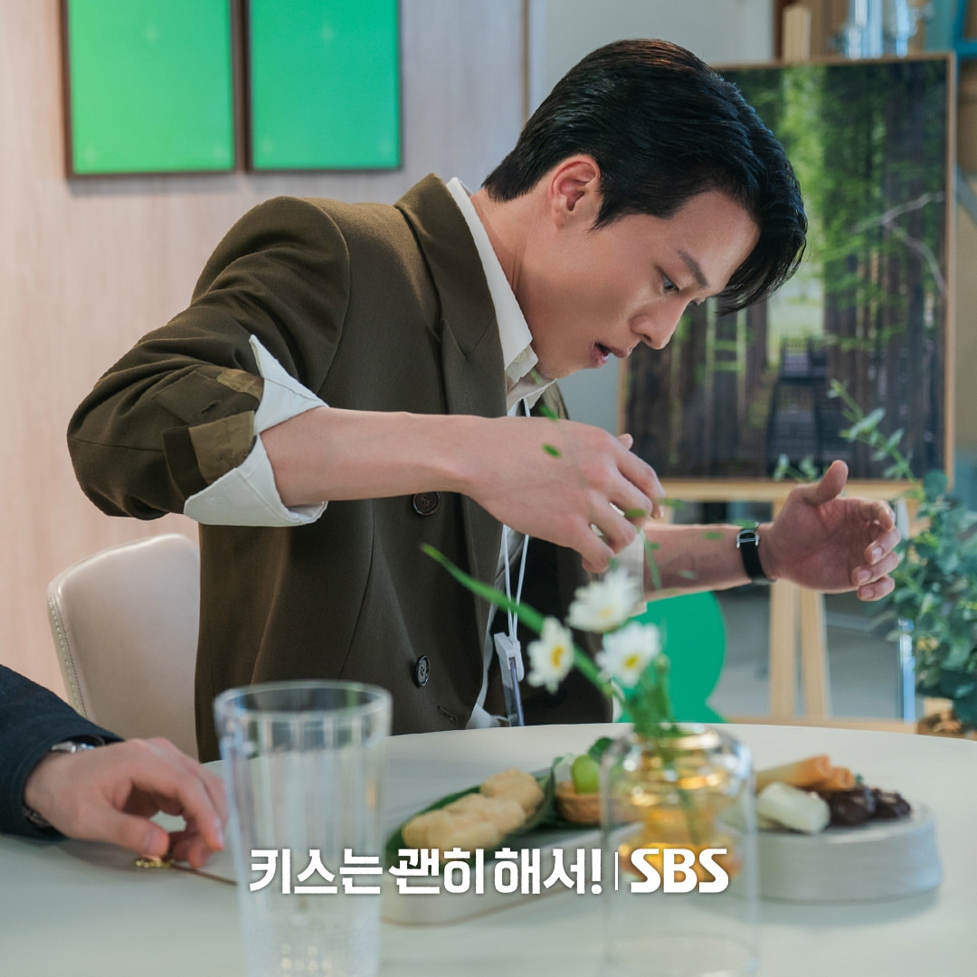 Behind-the-scenes cut of Jang Kiyong