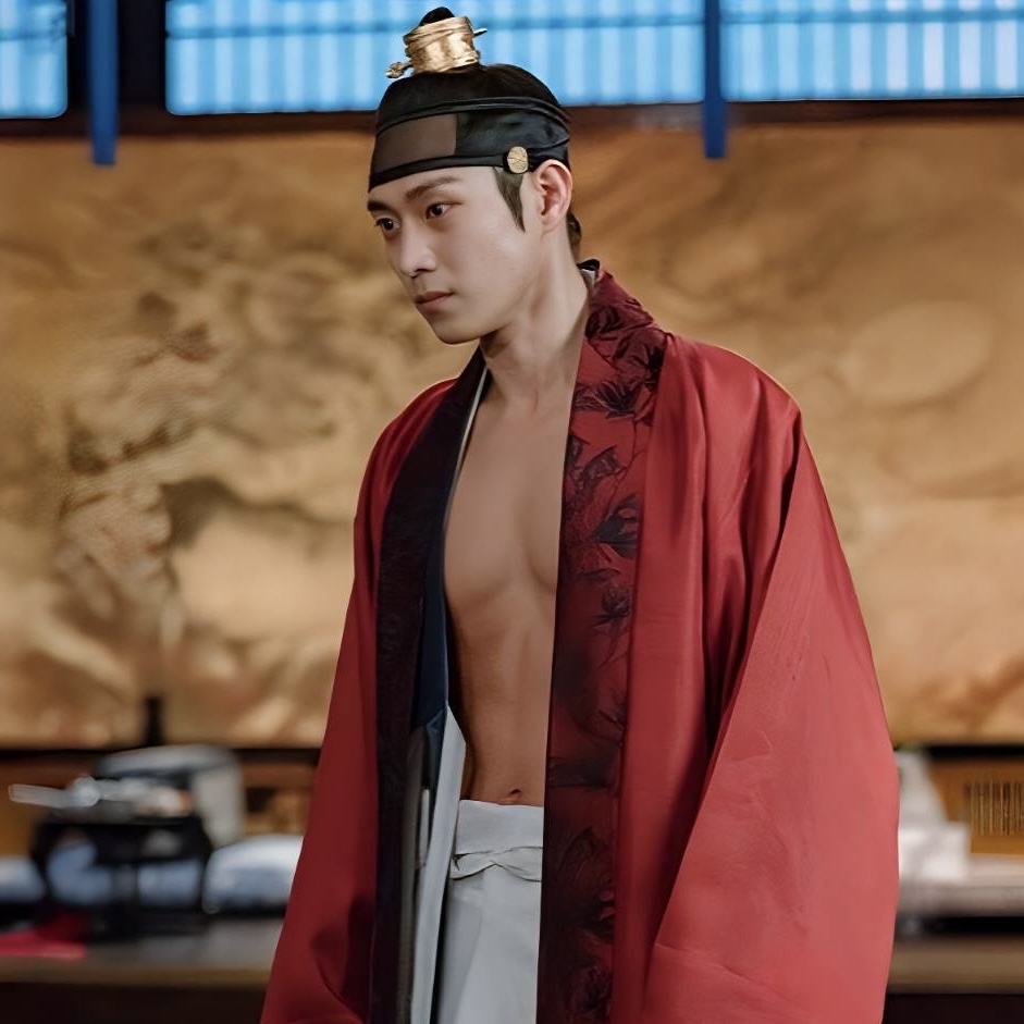 Behind-the-scenes cut of Kim Youngdae