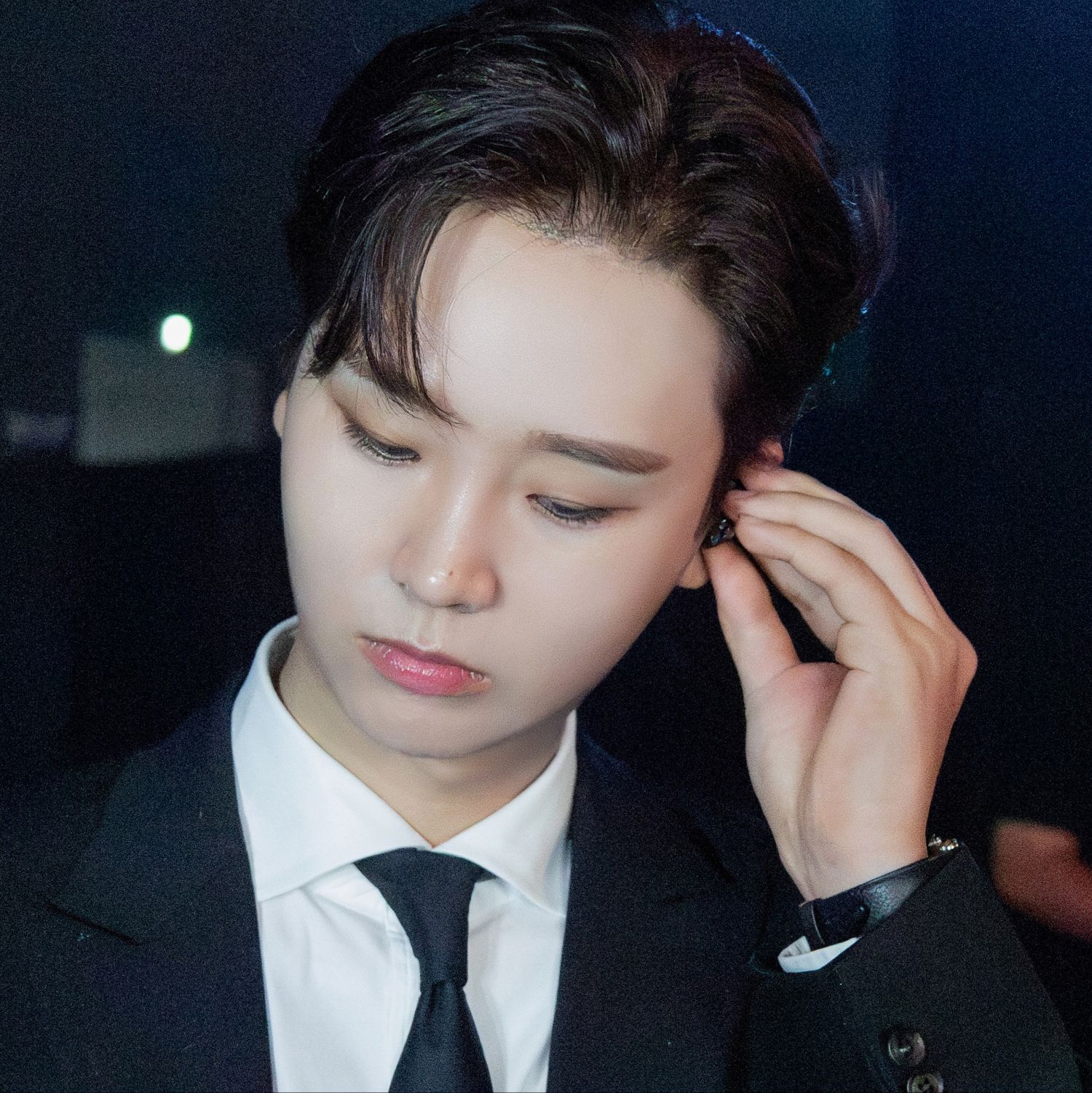 A moment captured by a fan of Song Minjun