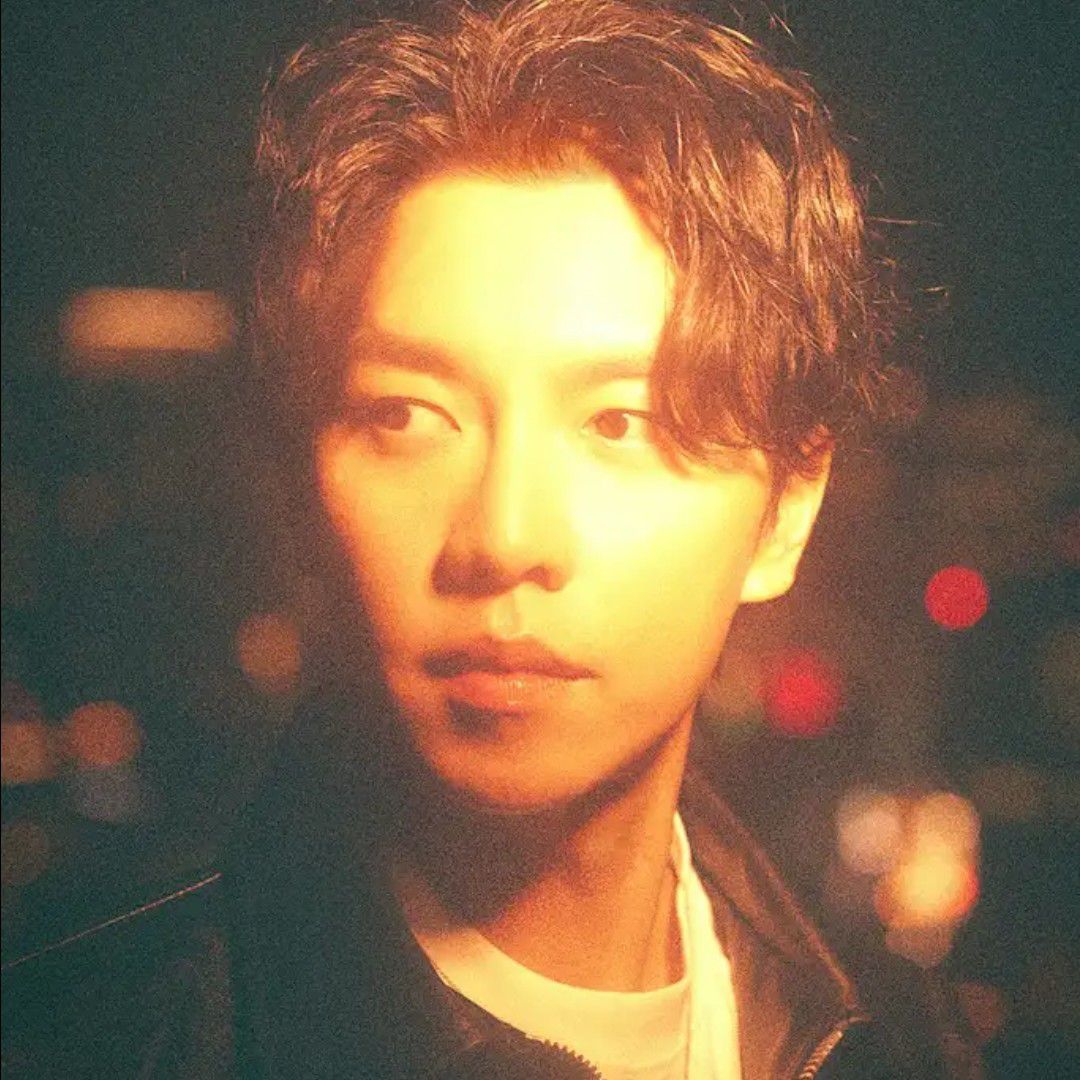 Momen yang diabadikan oleh penggemar Lee Seunggi