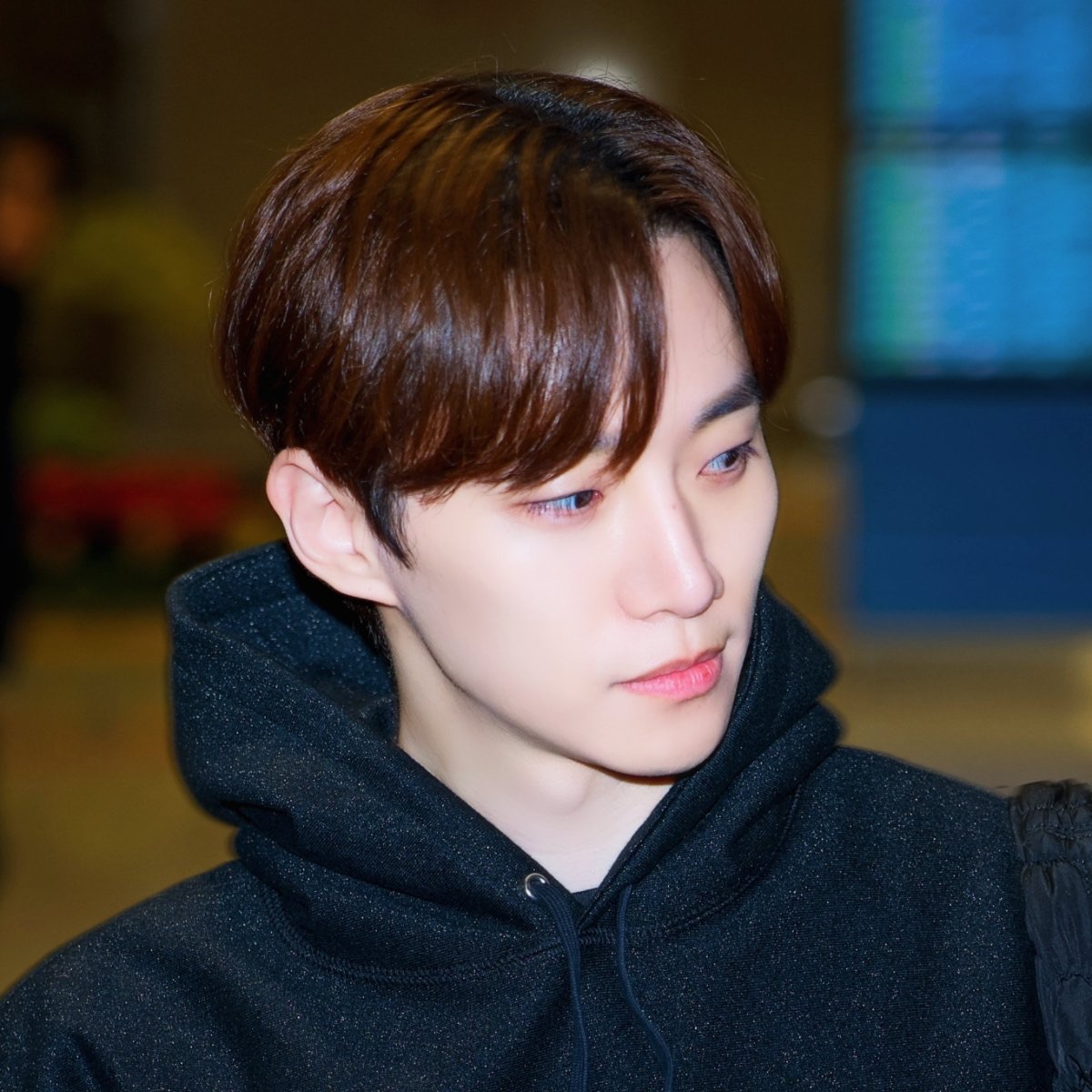 イ・ジュノのビハインドカット