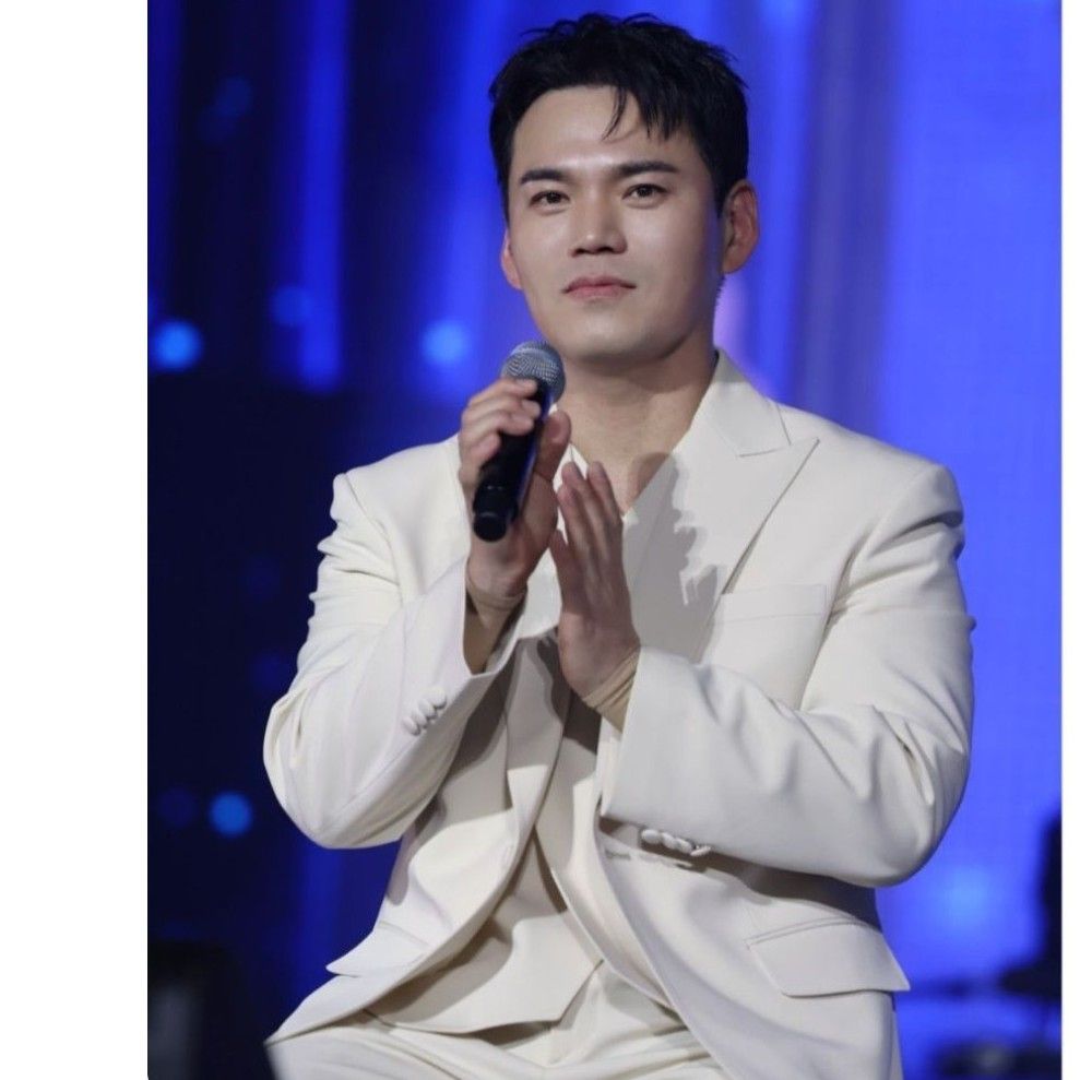 Behind-the-scenes cut of Lee Jung