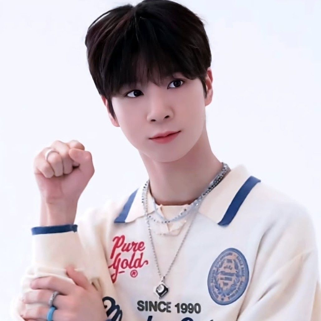 Recent activity shot of Jeong Dongwon