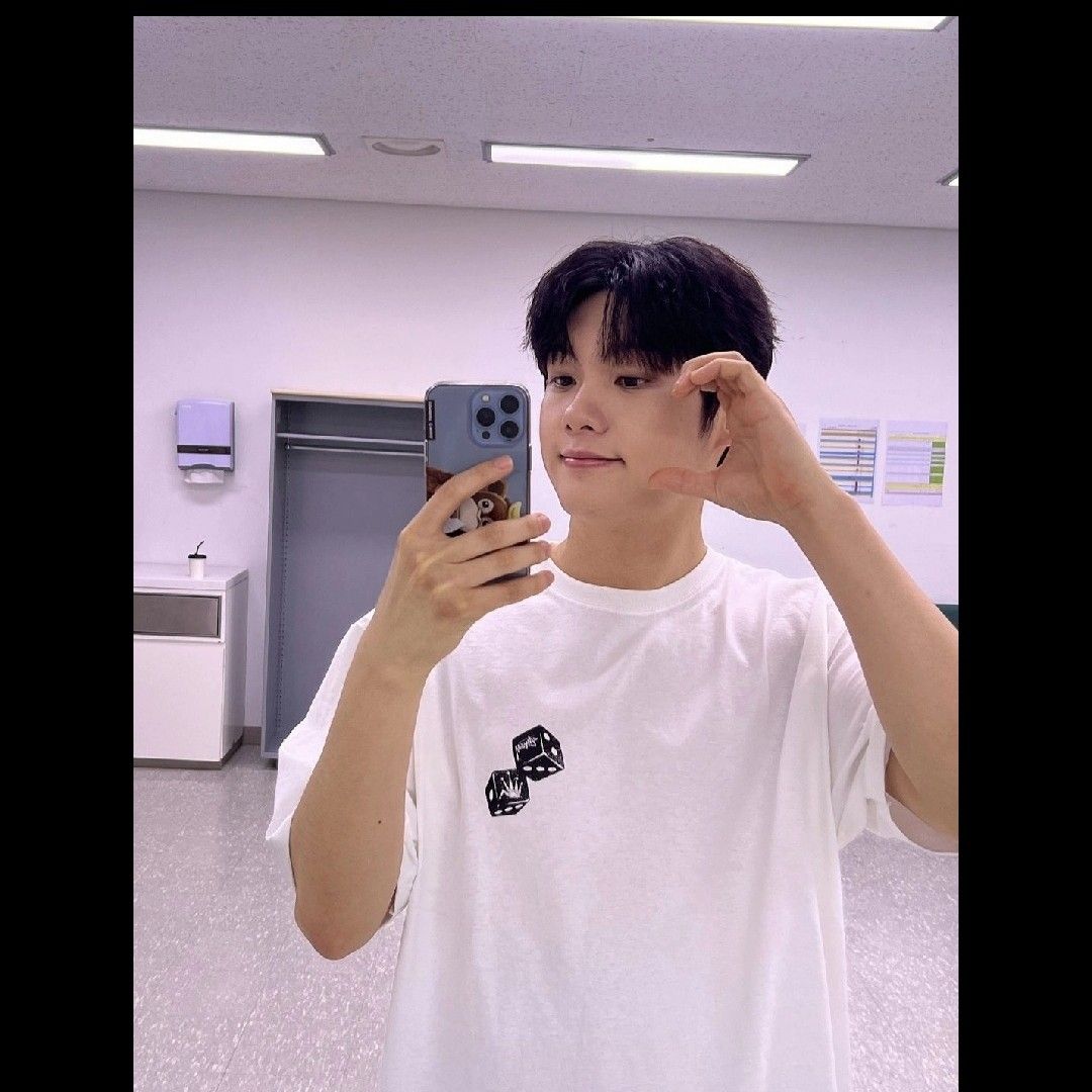 Behind-the-scenes cut of Choi Jaemyeong