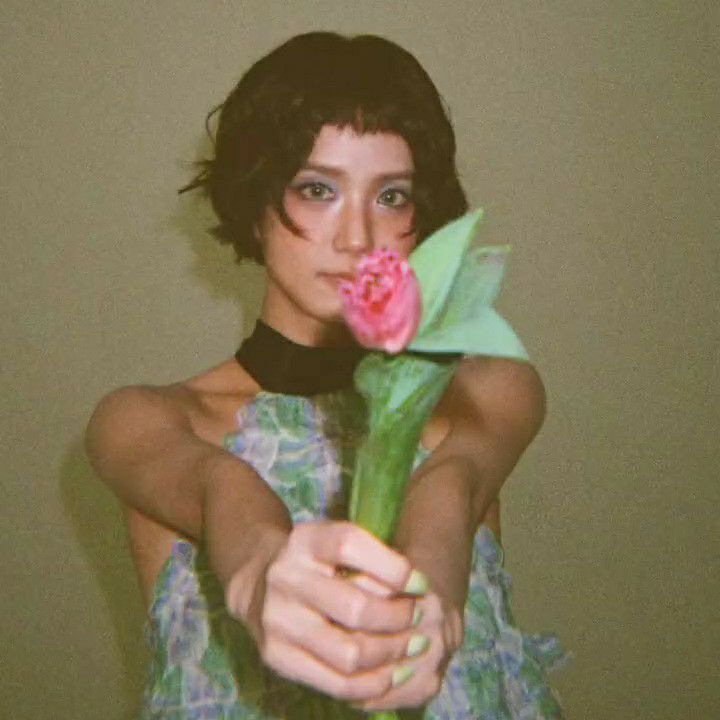 Latest photo of Jisoo (1995)