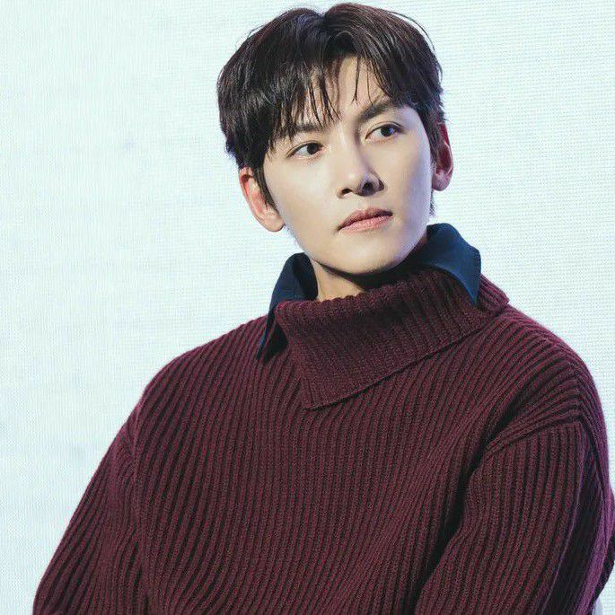 粉絲拍下的池昌旭瞬間