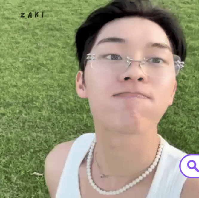 A moment captured by a fan of Choi Hyunwook