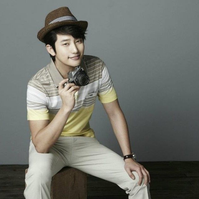 Behind-the-scenes cut of Park Sihoo