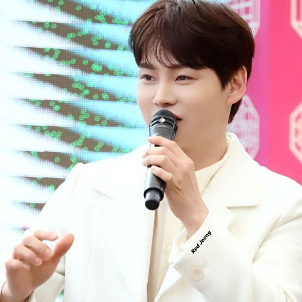 Cuplikan di balik layar dari Park Seojin