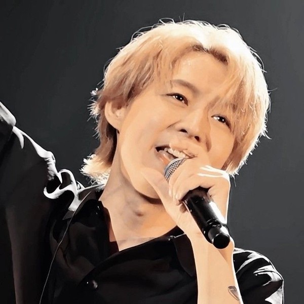 Today’s standout profile photo of Park Yoochun on Choeaedol Celeb