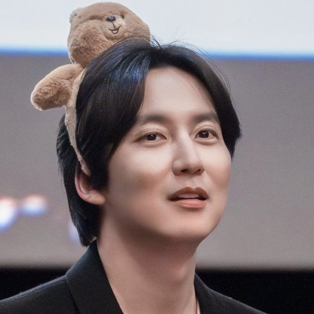 Behind-the-scenes cut of Kim Namgil