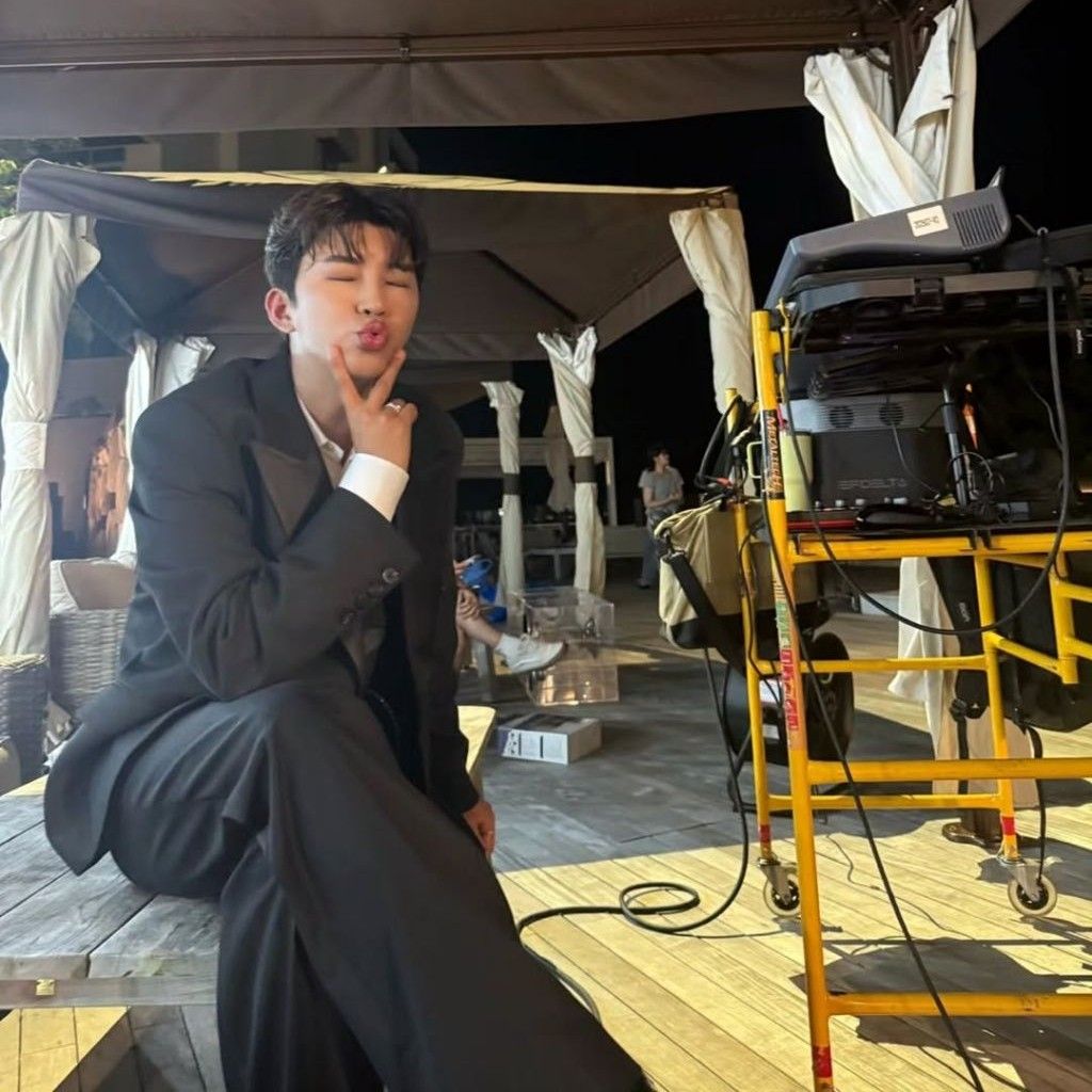 임영웅의 비하인드 컷