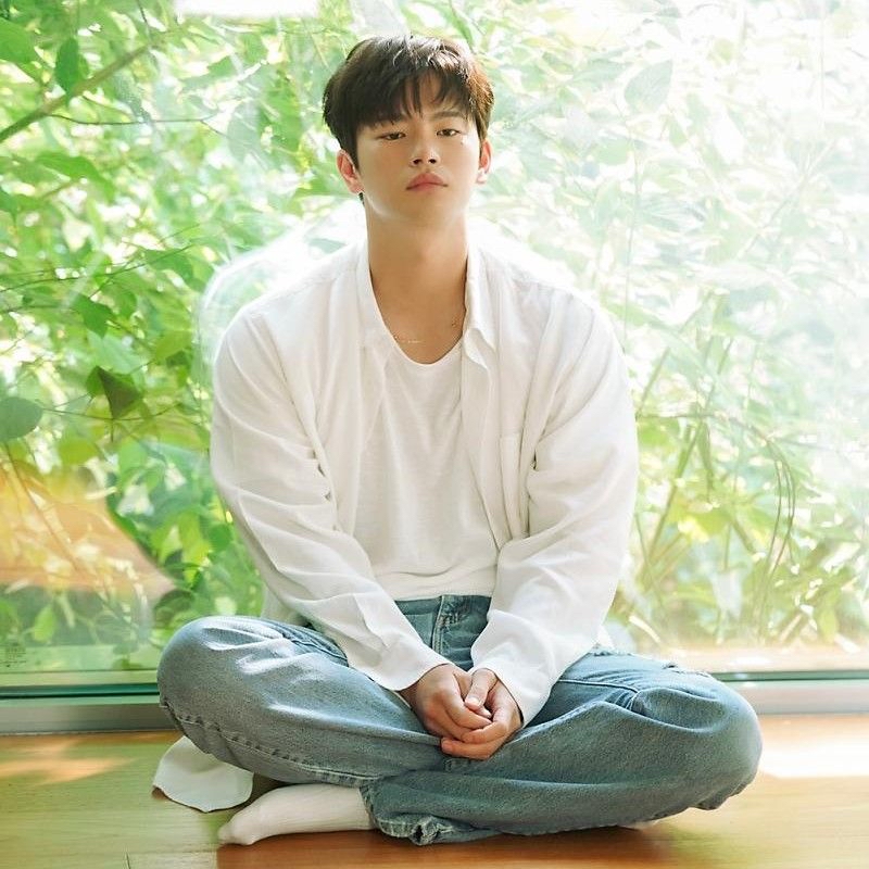 A moment captured by a fan of Seo Inguk