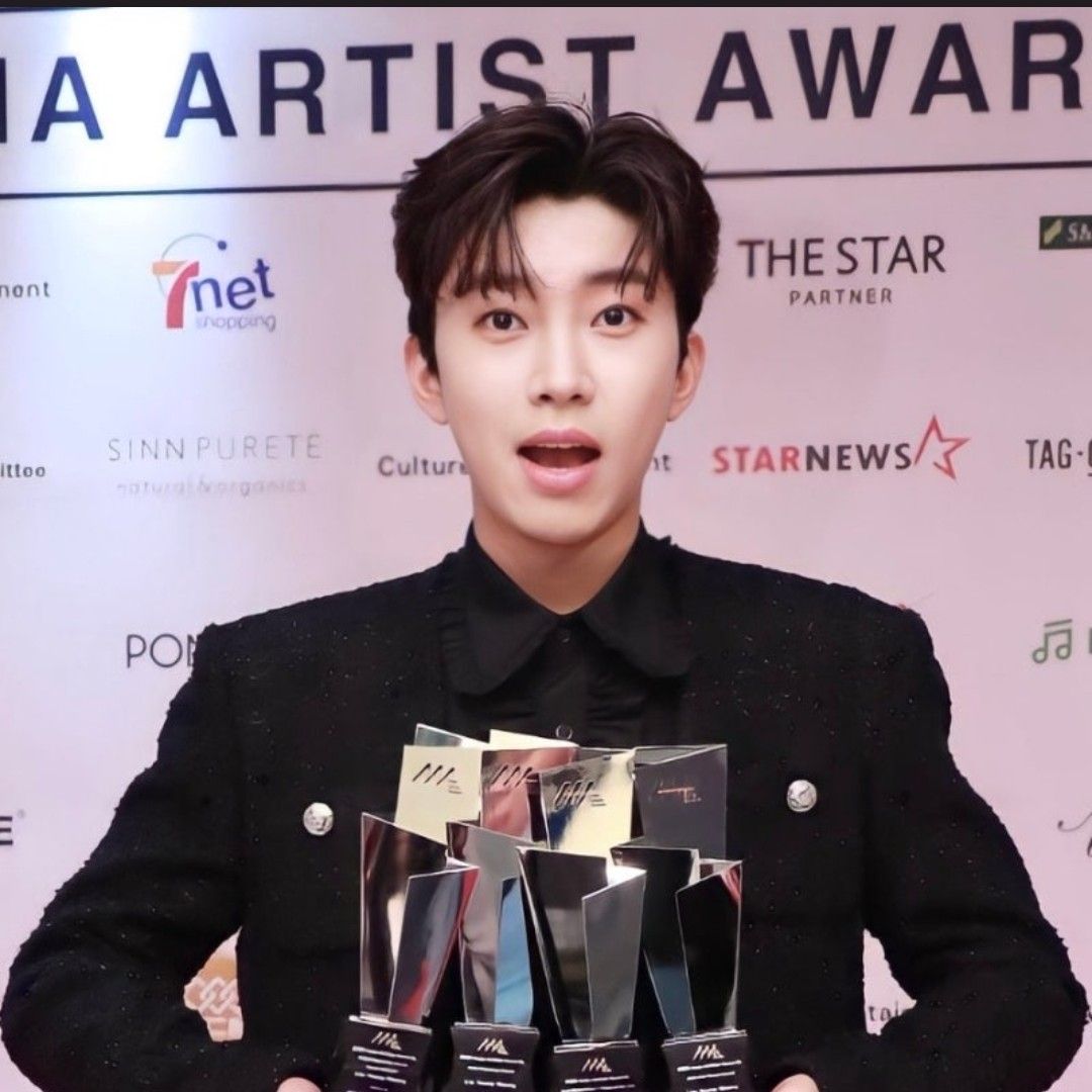 Momen yang diabadikan oleh penggemar Lim Youngwoong