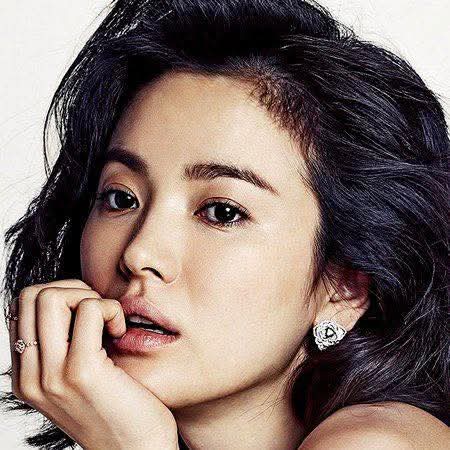 A moment captured by a fan of Song Hyekyo