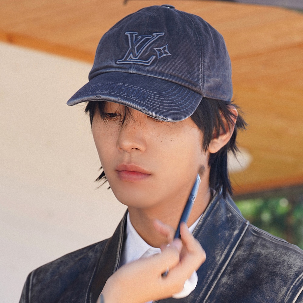 Recent activity shot of Ahn Hyoseop