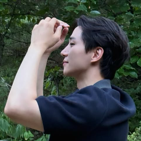Recent activity shot of Lee Junho