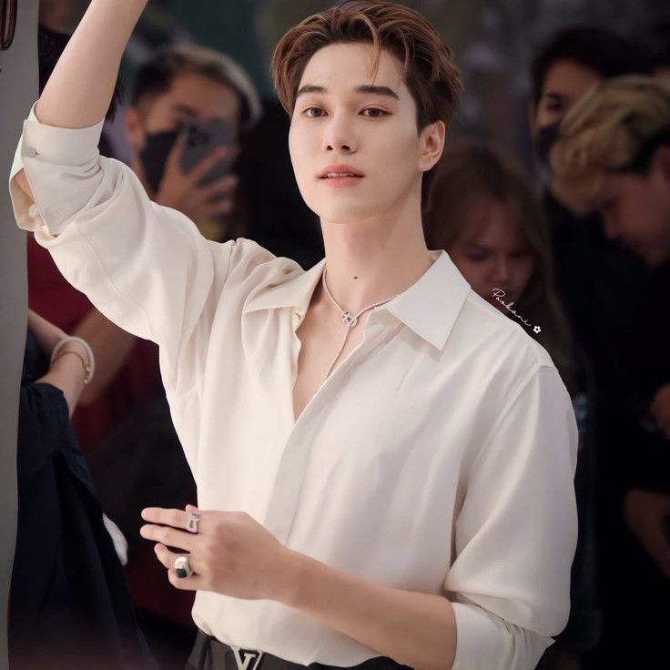 Behind-the-scenes cut of Nani Hirunkit Changkham