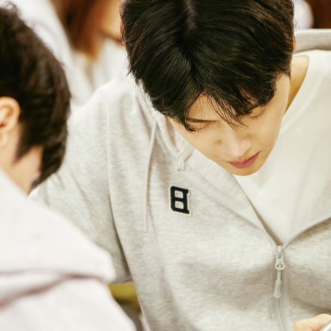 Latest photo of Kim Seonho