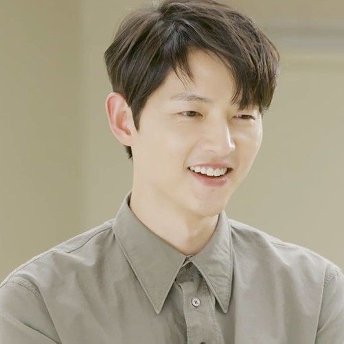 A moment captured by a fan of Song Joongki