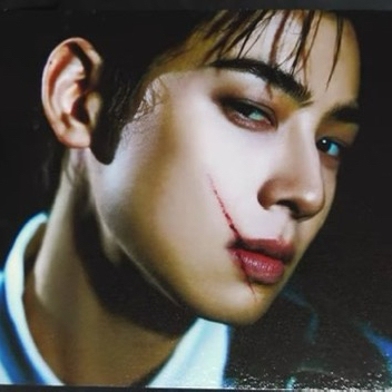 Cuplikan di balik layar dari Cha Eunwoo