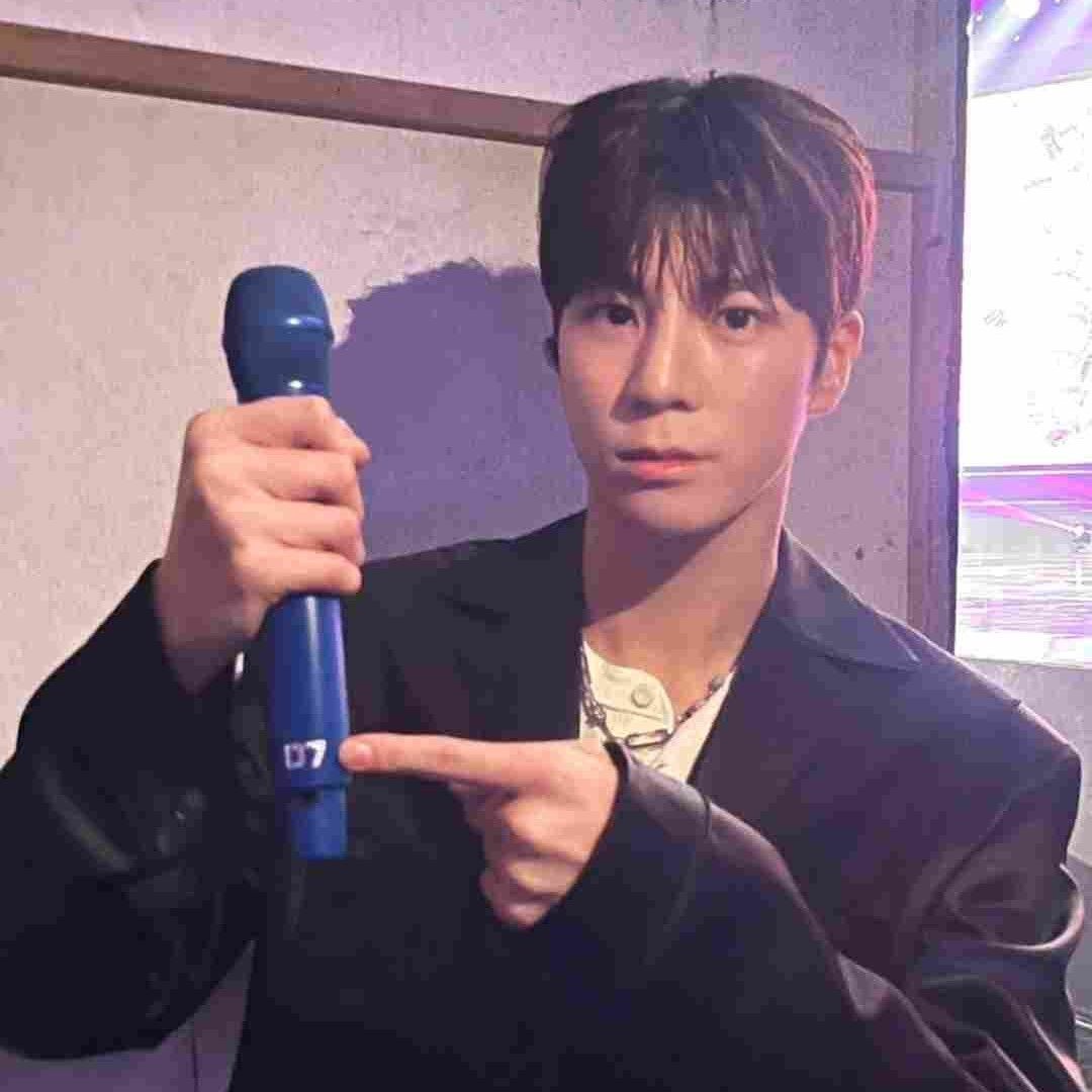 Recent activity shot of Jeong Dongwon